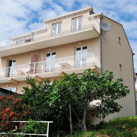 Apartment Fiorenini 2 Mlini Exterior photo